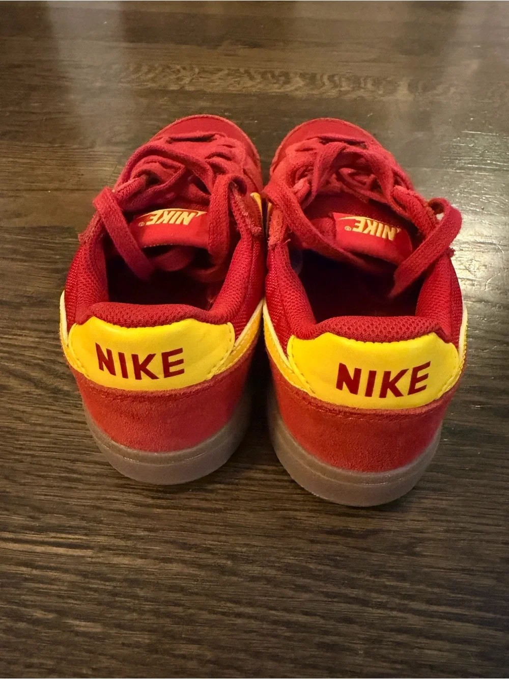 Nike Field General 82 GS sneakers in Gym Red and Team Gold Size 5Y